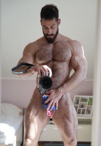 muscle oliver tweet media