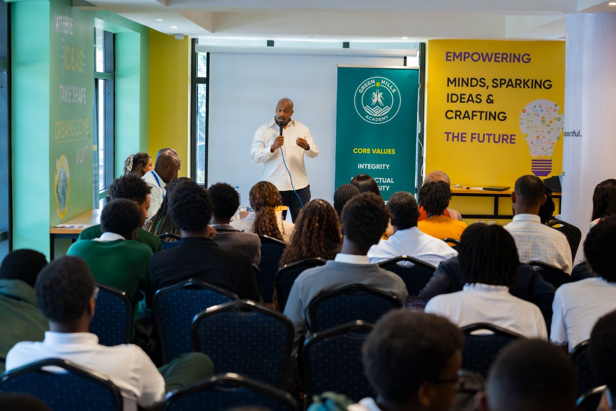 Green Hills Academy tweet media