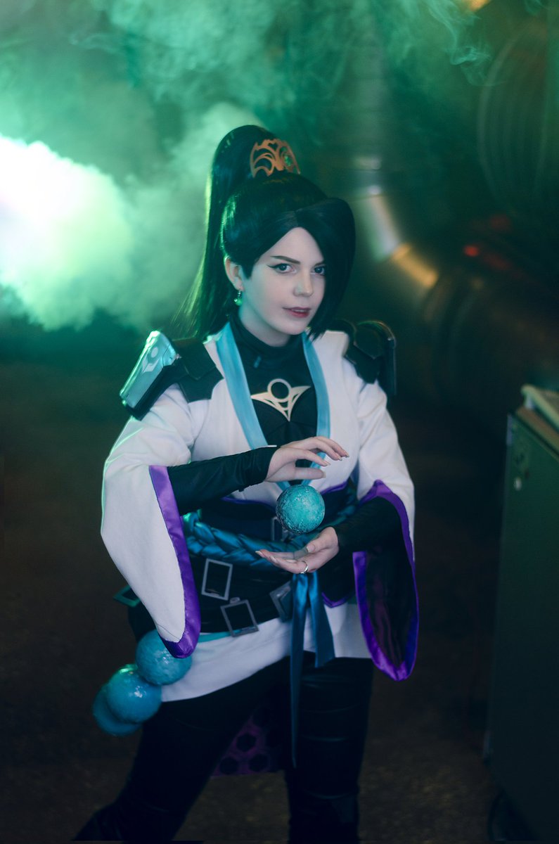 navoraven_cos's tweet photo. Today is my b-day 🎉🎂 

Ph: @Takano_chan

#cosplay #valorant #sage #клубромантики  #arcane #vi #makima #chainsawman https://t.co/Fa4wSYMt33