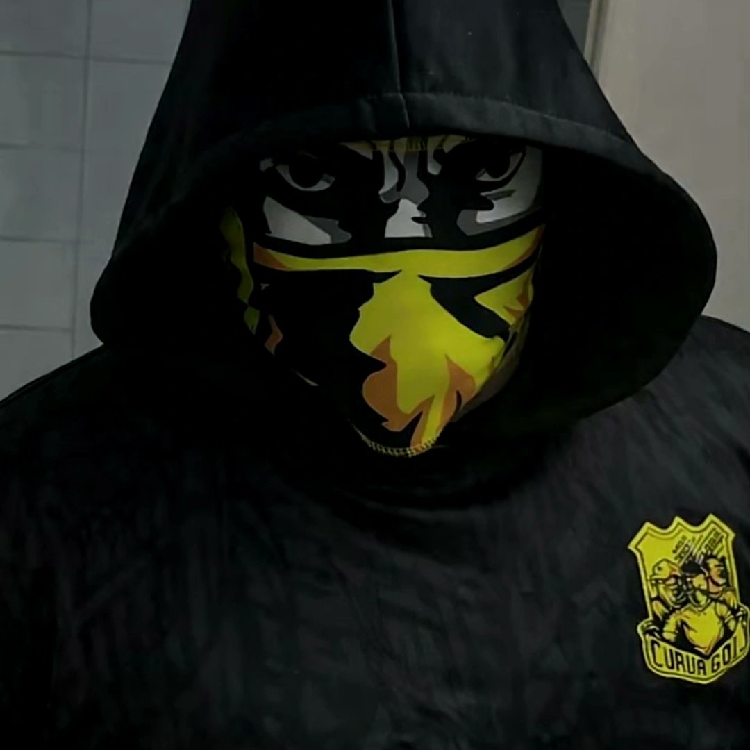 عُمر tweet media