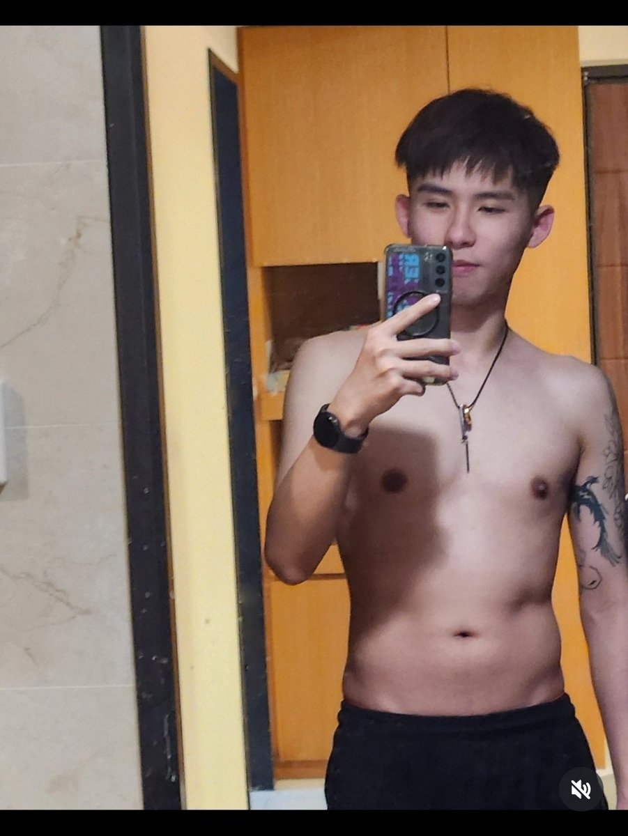 ToyBoy_Nexy's tweet photo. trying a new direction
feeling nervous but excited
最近好像有點不一樣 https://t.co/sG0IMhwaUO