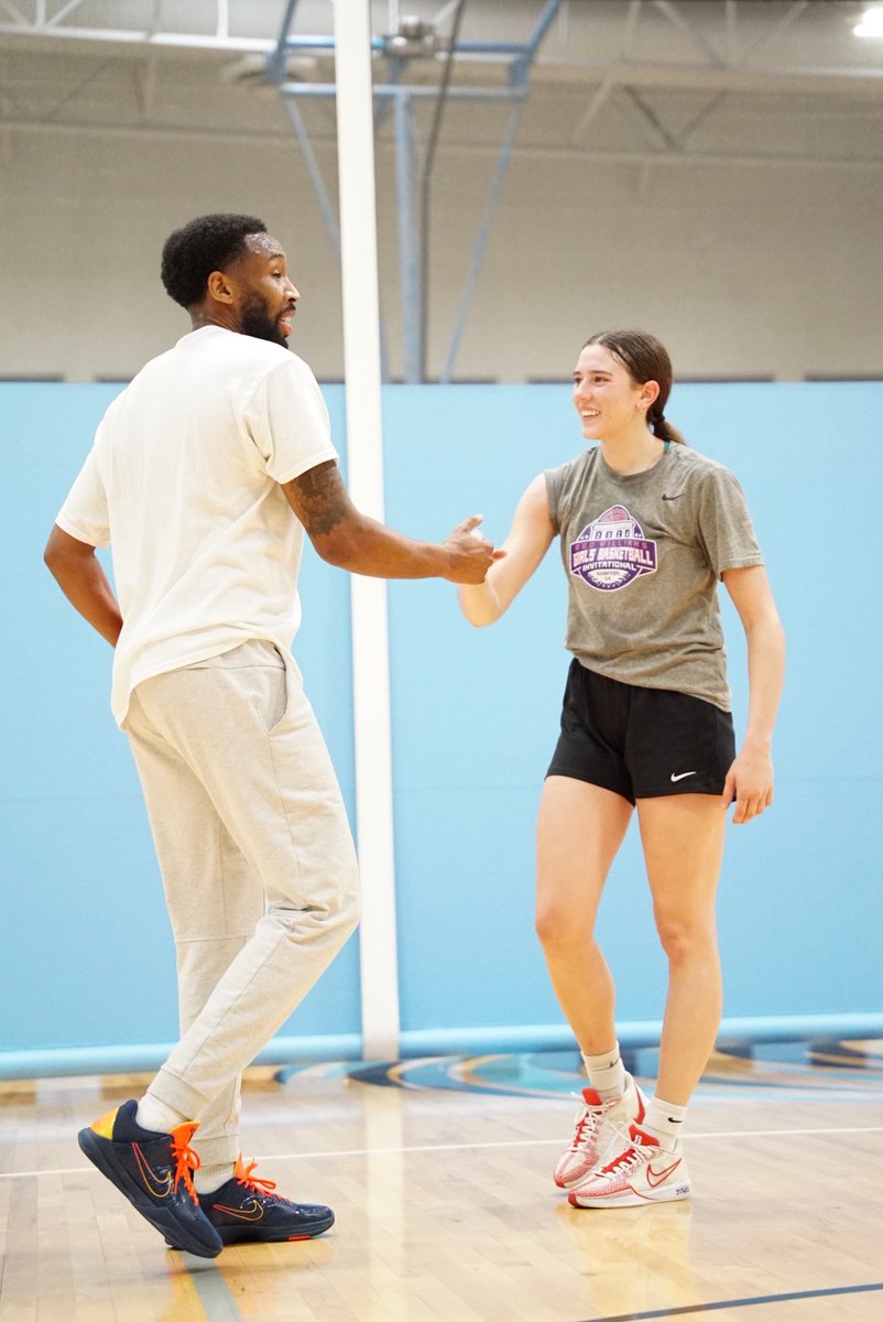 Ayla Keefe tweet media