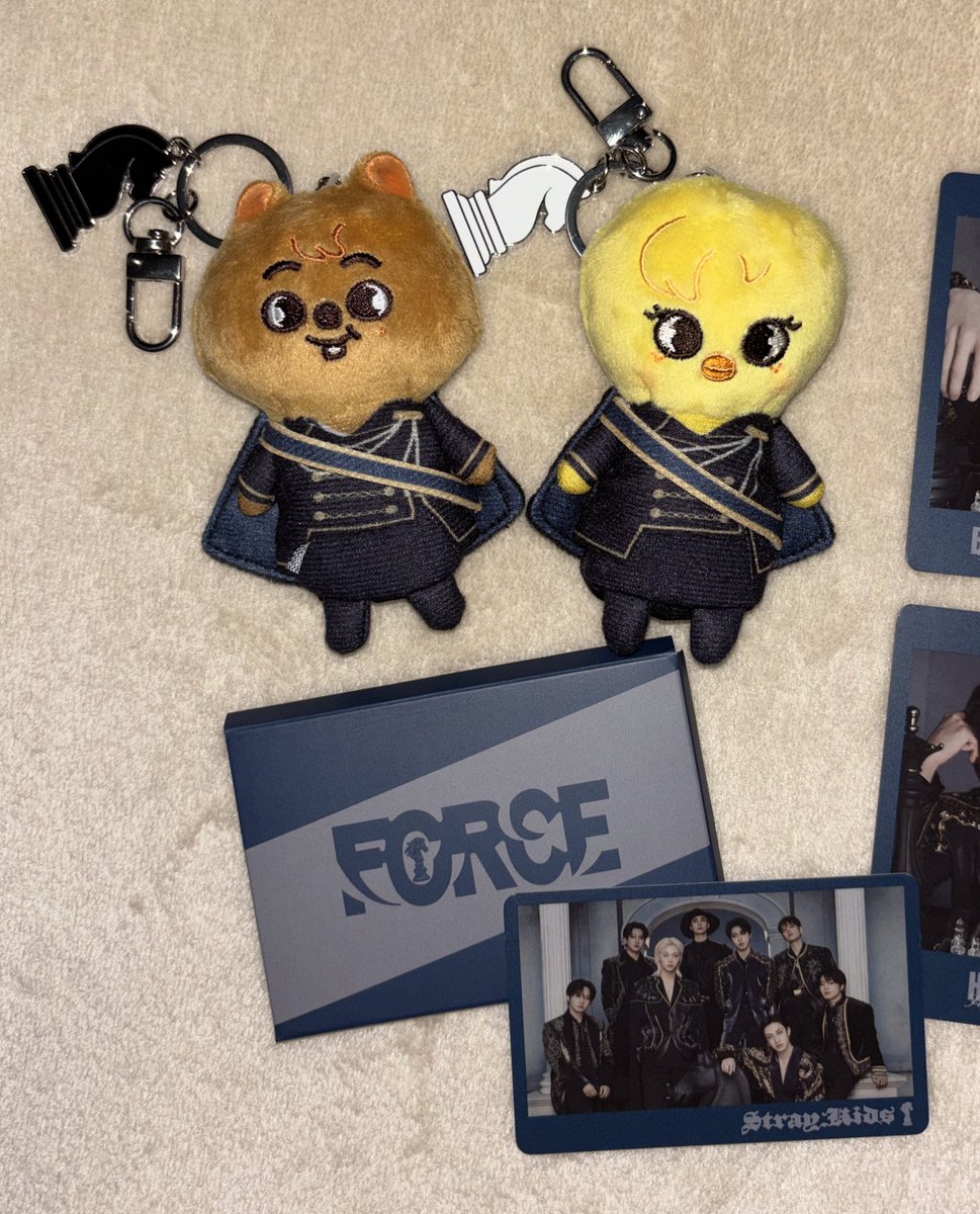 derin ★ tweet media