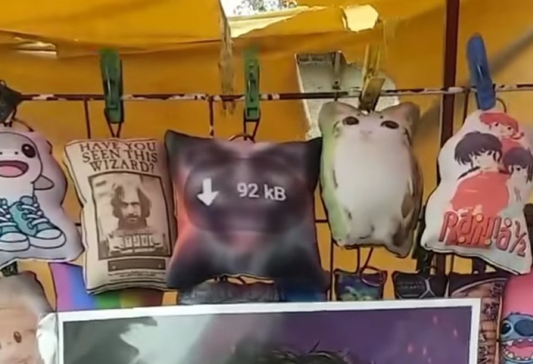 RetrAshado tweet media