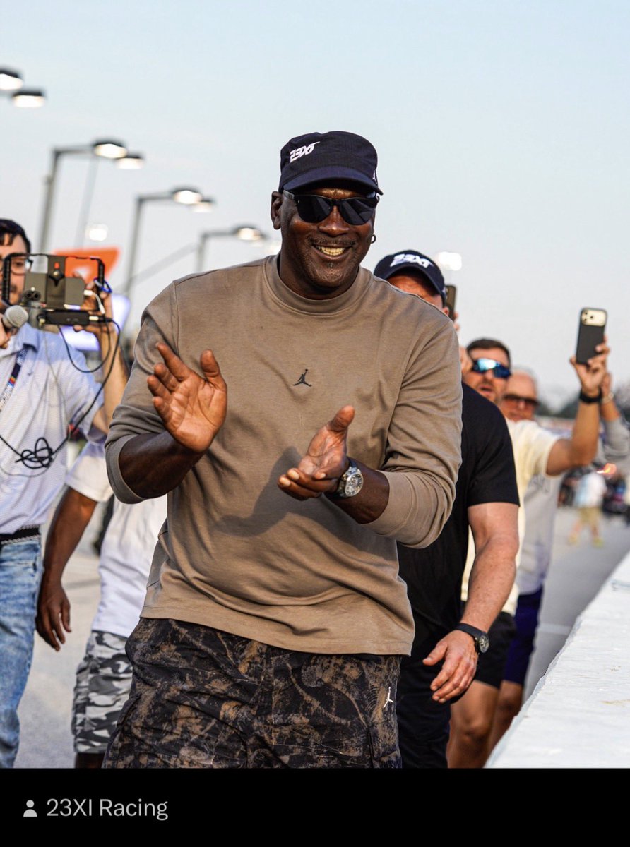 Ishmilly tweet media