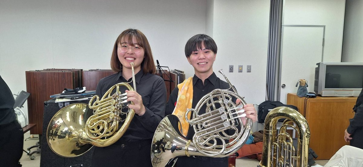 yubbhorn's tweet photo. こんばんは！山大吹奏ホルンパートです📯

3/22に柳井高校スプリングコンサートにて演奏を行いました！
高校生のみなさんと一緒に演奏でき、とても楽しい時間を過ごしました✨

柳井高校吹奏楽部のみなさん、ありがとうございました！ https://t.co/NHJjTP6xFK