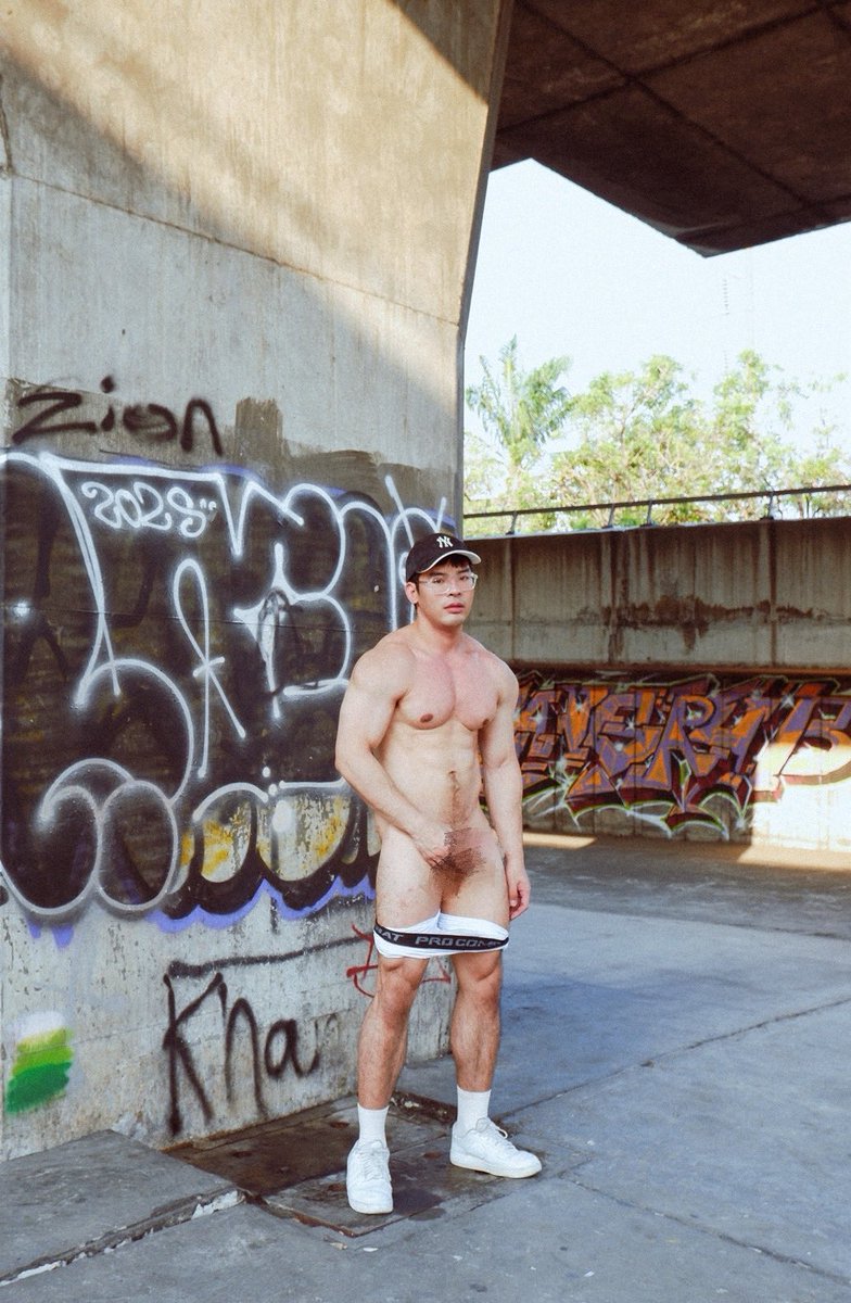 THIRDDD88 tweet media