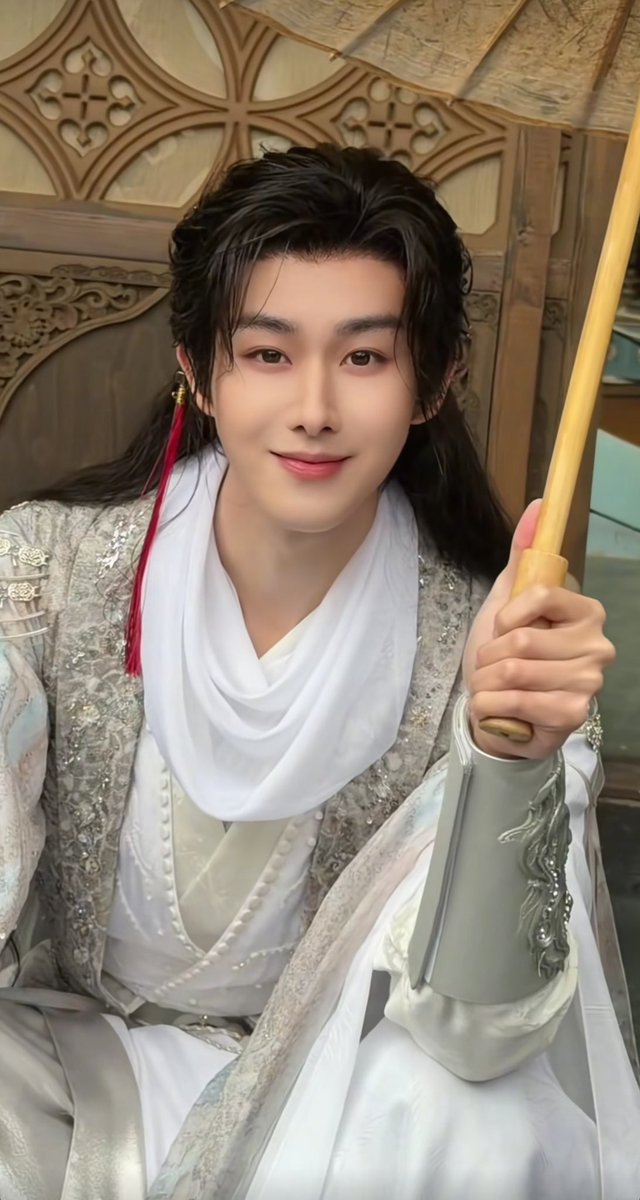 ᴍ ᴀ ʀ s ⋆ * tweet media