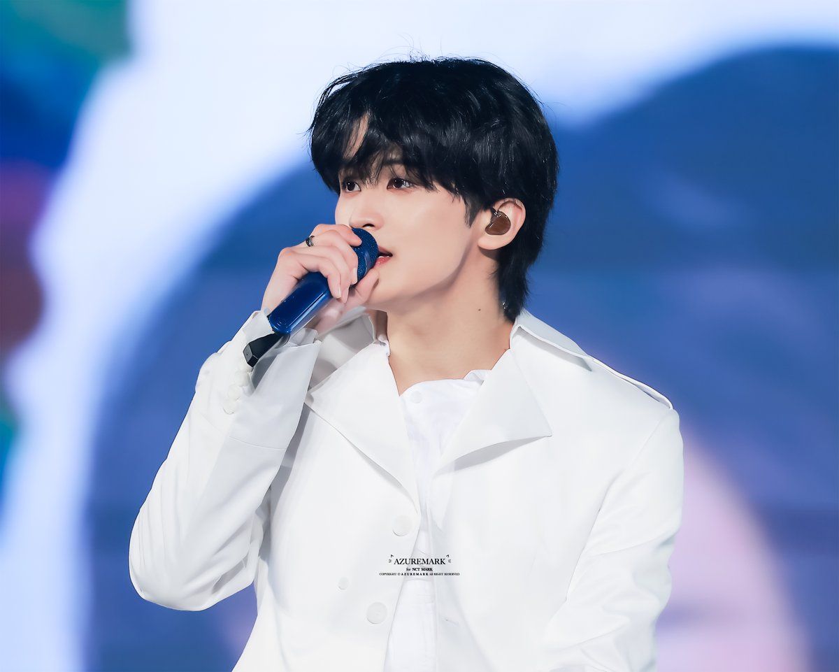 AZUREMARK tweet media