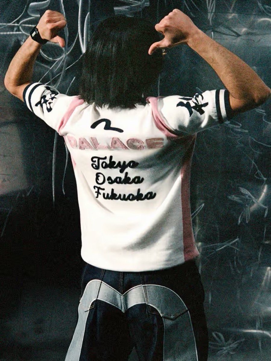 TheConnectUk__'s tweet photo. Palace x Evisu (2026) https://t.co/sObxHmjyNa