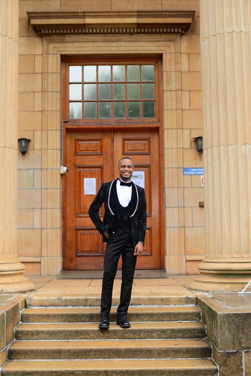 raymond smith tweet media