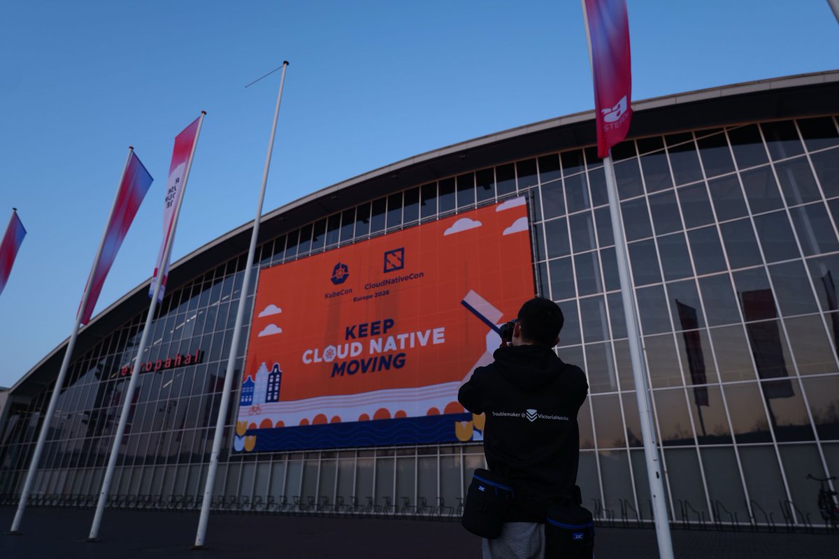 Observability Day is on. Join us until 5 PM at Booth T34 👋  

Stop by, say hi, and grab some swag 🎁 before the day wraps up. #Observability  

We’re talking all things observability 🔍 #Logs 📜 #Metrics 📊 #Traces 🔗  

And tomorrow…Cloud Native Computing Foundation (CNCF)