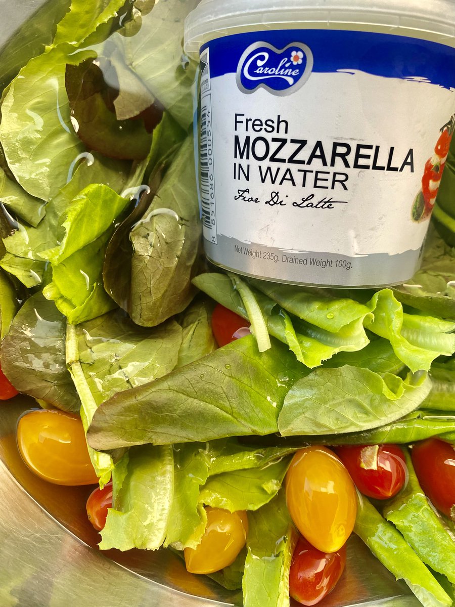 ลุงให้เช่า tweet media