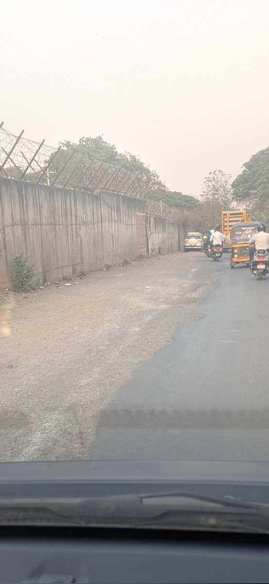 ashutosh_bhole's tweet photo. @navalMH  @PMCPune First do 3rd class patch work, that didn't last for a month. When we raise complaints, keep it open for 4 months and then REJECTED Because PMC DOESN'T HAVE FUNDS! how is my issue resolved? 
@punekarnews @mohol_murlidhar @ThePuneMirror @CMOMaharashtra https://t.co/B738q6ej3K