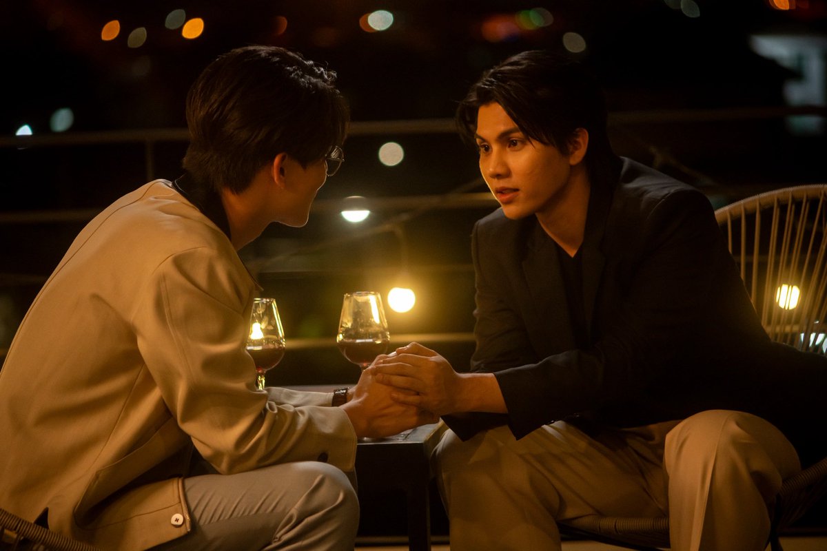peatwasu's tweet photo. รวิช said:                           เคลวิน act:

YESTERDAY MEET AGAIN
#YesterdayEP8 https://t.co/eDAV21Z6iT