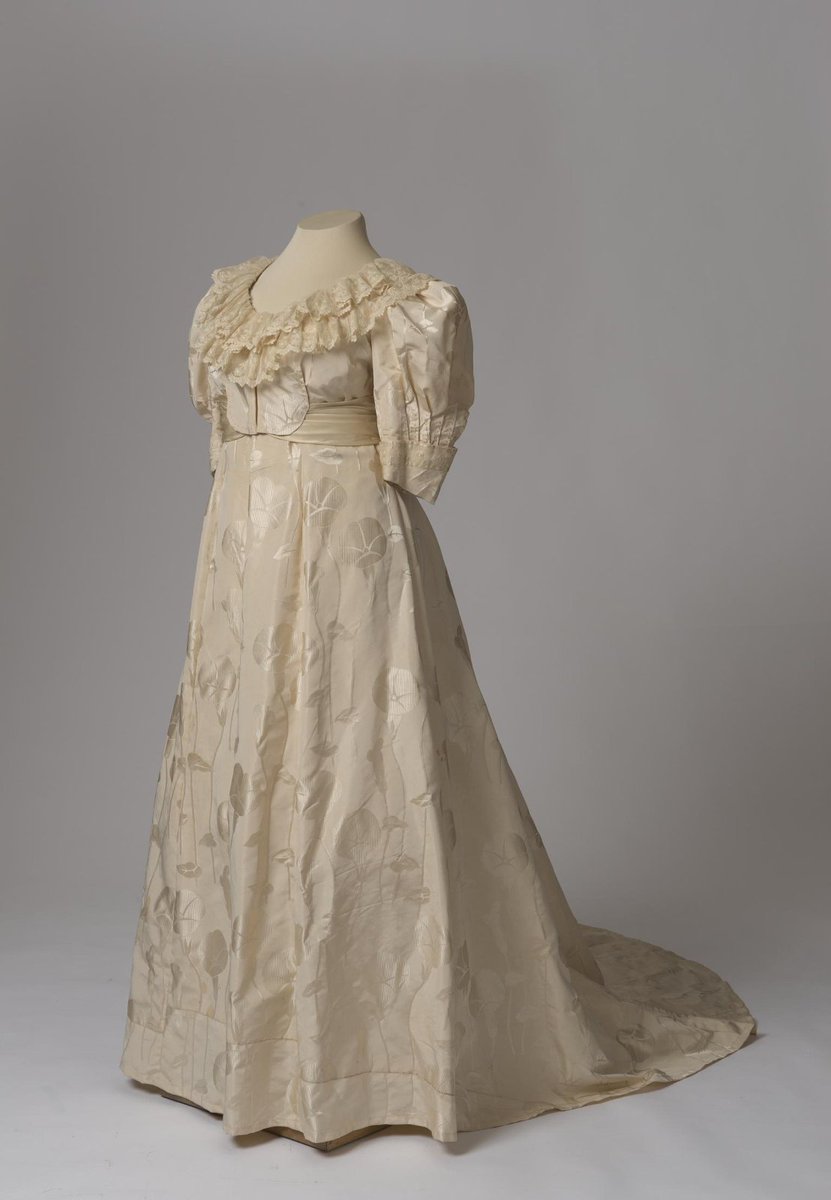 WikiVictorian tweet media