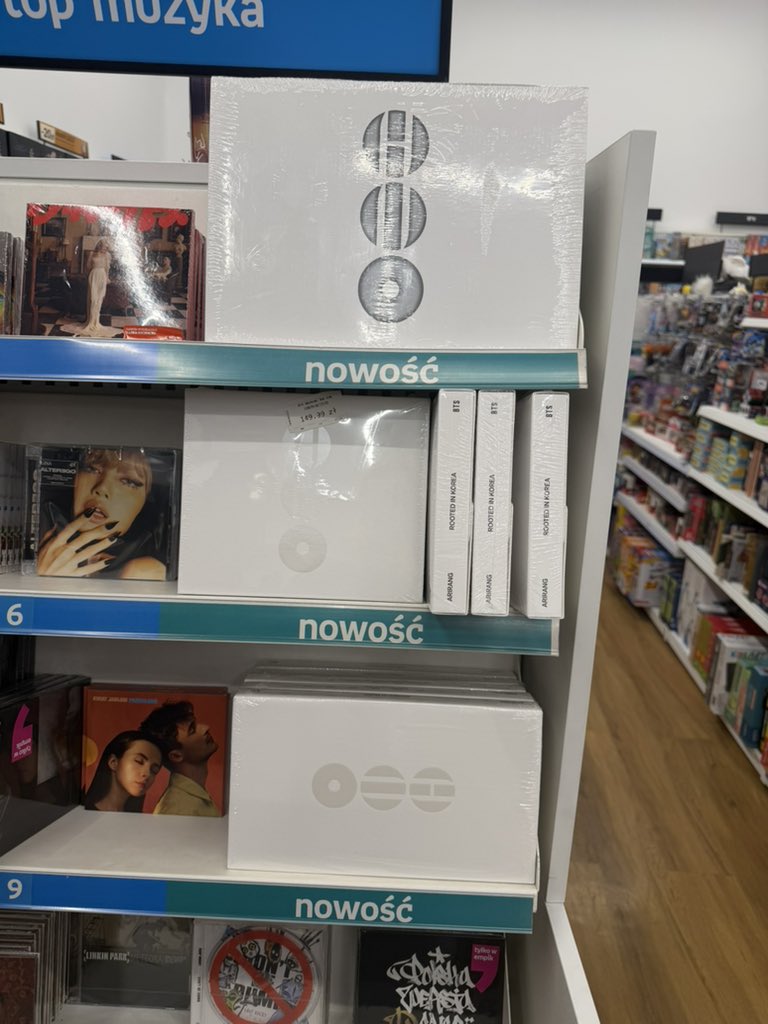 cyśka will see bts 🪭 tweet media