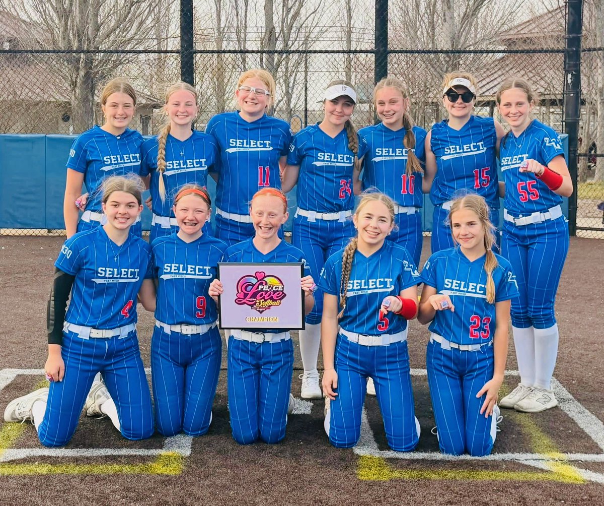 selectfp2030stl's tweet photo. Your USSSA Peace-Love-Softball 14O CHAMPIONS! 

After a tough start Saturday ladies came out ready to play on Sunday, Grinding through 4 back to back games and finishing on top. 

Proud of this team’s determination and fight!❤️💙

@ejonesrockchalk https://t.co/xZQns9l1Sa