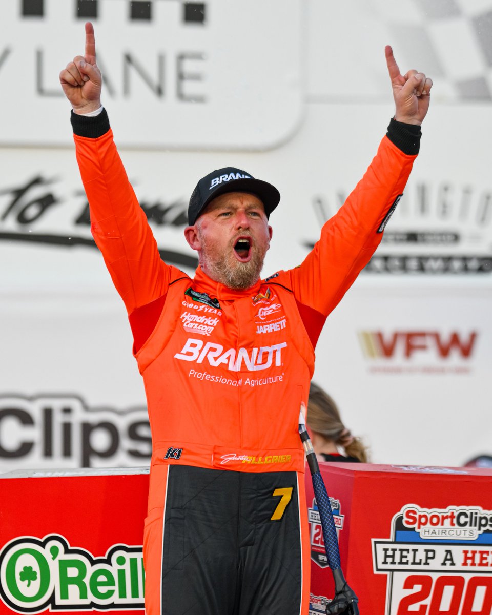 JR Motorsports tweet media