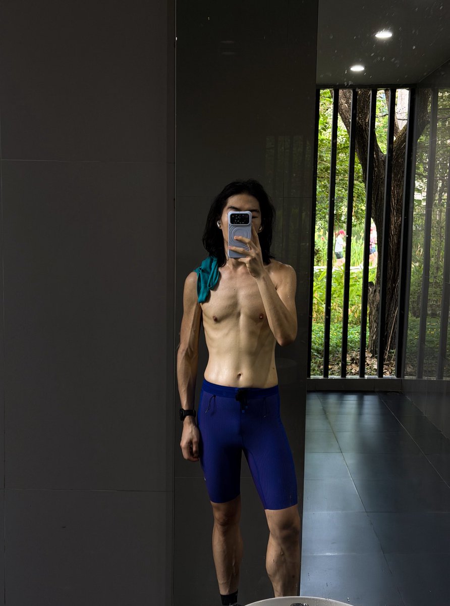 N” Polar Pig” 🐳 tweet media