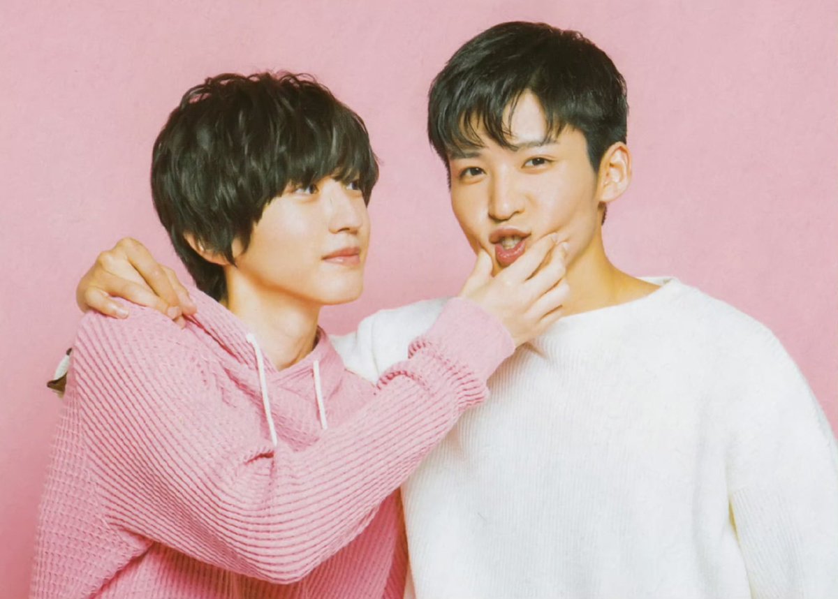 MEMEMICHI210327's tweet photo. 🖤めめみち雑誌第十五弾_写真②💗

#目黒蓮 #道枝駿佑 
#めめみち雑誌お祭り
#めめみち 消えた初恋続編希望
#미치에다슌스케 #메구로렌
#메메밋치 #사라진첫사랑
#RenMeguro #ShunsukeMichieda
#mylovemixup  #idaoki #mememichi 
#มิจิเอดะชุนสุเกะ #เมกุโระเร็น 
#เมเมะมิจจี้ #ยางลบสื่อรัก https://t.co/05gVm3YWOa