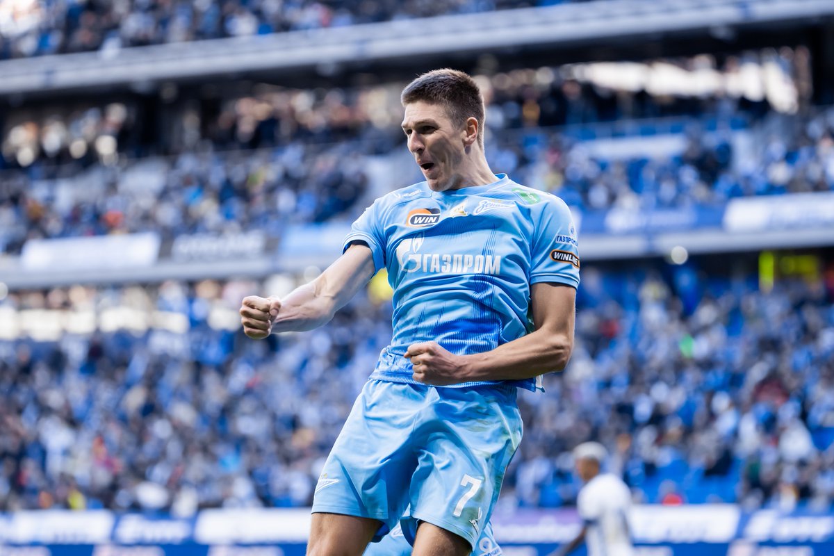 fczenit_fin's tweet photo. Aleksandr Sobolev ๐
#DynamoZenit https://t.co/Q3lpTWe0rw