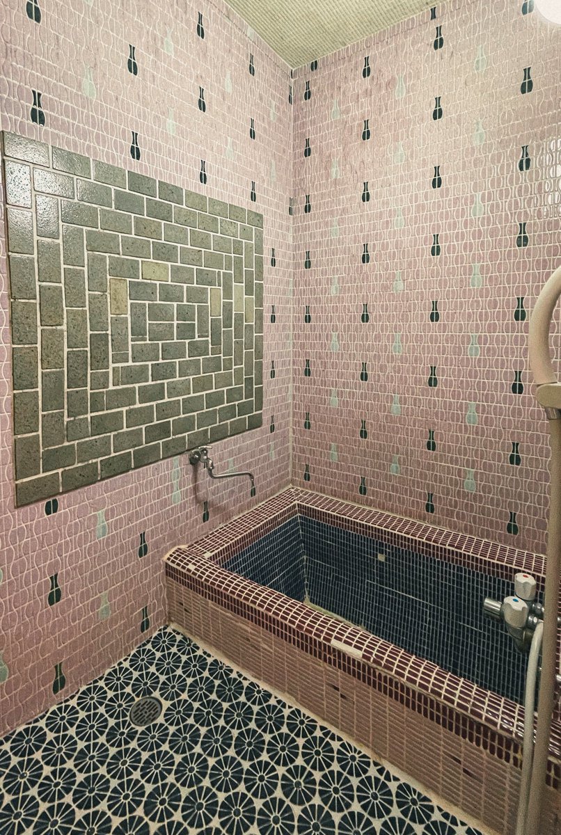 𓃰 𝕣𝕒𝕟 𓃰 フィルムで廃墟 tweet media