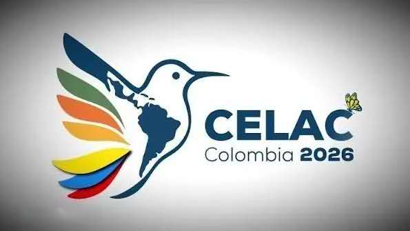 EmbChinaPa's tweet photo. Xi envía mensaje de felicitación a X Cumbre de la Celac
El presidente chino, Xi Jinping, envió un mensaje de felicitación a la X Cumbre de la Comunidad de Estados Latinoamericanos y Caribeños (Celac), que se inauguró el sábado en Bogotá, capital de Colombia.

En el mensaje, Xi dijo que, desde su establecimiento, la Celac se ha comprometido a promover la paz, la estabilidad, el desarrollo y la prosperidad en la región de América Latina y el Caribe (ALC), inyectando un nuevo ímpetu a la unidad, la cooperación y el desarrollo común del Sur Global.

El pasado mes de mayo, la cuarta reunión ministerial del Foro China-Celac se celebró con éxito en Beijing, señaló Xi, añadiendo que él asistió a la ceremonia de apertura y anunció que China y América Latina emprenderían conjuntamente los cinco programas de la solidaridad, el desarrollo, las civilizaciones, la paz y los pueblos, lo que recibió respuestas positivas por parte de ALC.

Durante el último año, China y los países de ALC han colaborado de forma estrecha, impulsando la aplicación firme y constante de los cinco programas y aportando beneficios tangibles a los pueblos de ambas partes, afirmó Xi.

Xi hizo hincapié en que China siempre será un buen amigo y socio de los países de ALC, y los apoyará en la defensa de su soberanía, seguridad e intereses de desarrollo.

China está dispuesta a mancomunar esfuerzos con los países de ALC para defender la equidad y la justicia internacionales, y escribir conjuntamente un nuevo capítulo en la construcción de la comunidad de futuro compartido China-ALC, dijo Xi.

 https://t.co/Pijb8lZs2Y