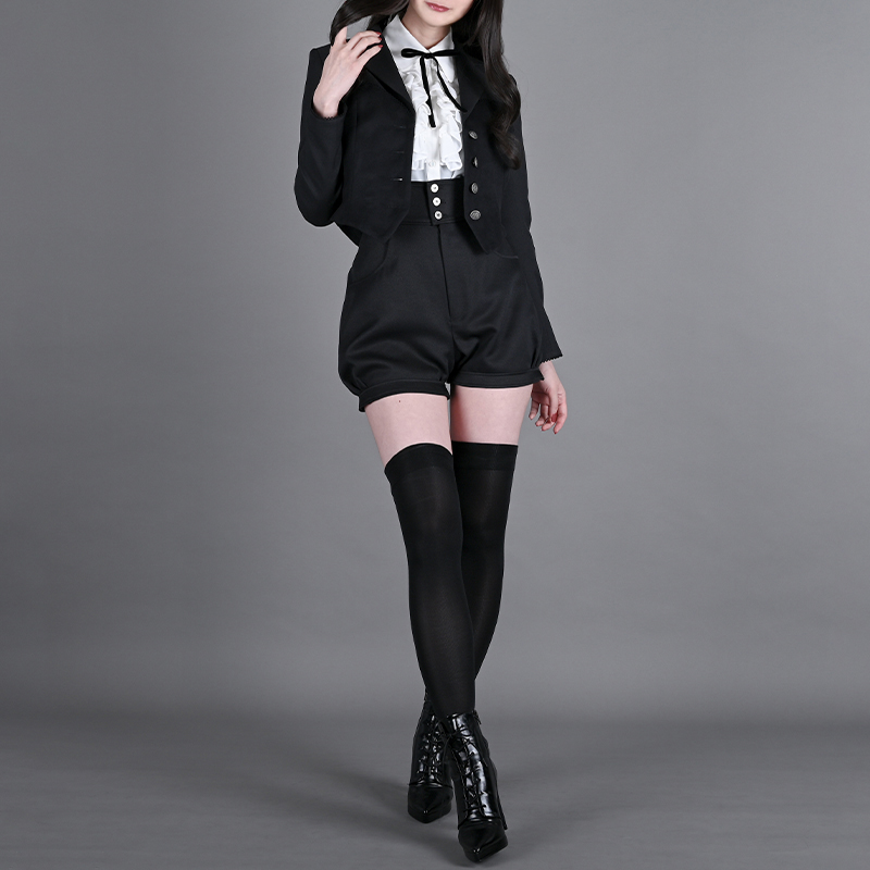 NOS_PROJECT's tweet photo. 【pick up】ビスチェスクジャケット　ブラック

ジャケット一枚でビスチェを着ているかのようなショートジャケット。質感の異なる上品な生地の組み合わせが、大人の女性の魅力を引き出します。モノトーンコーデを上品に惹き立てる、漆黒のブラックカラー。 https://t.co/aJ12Jfxzqf