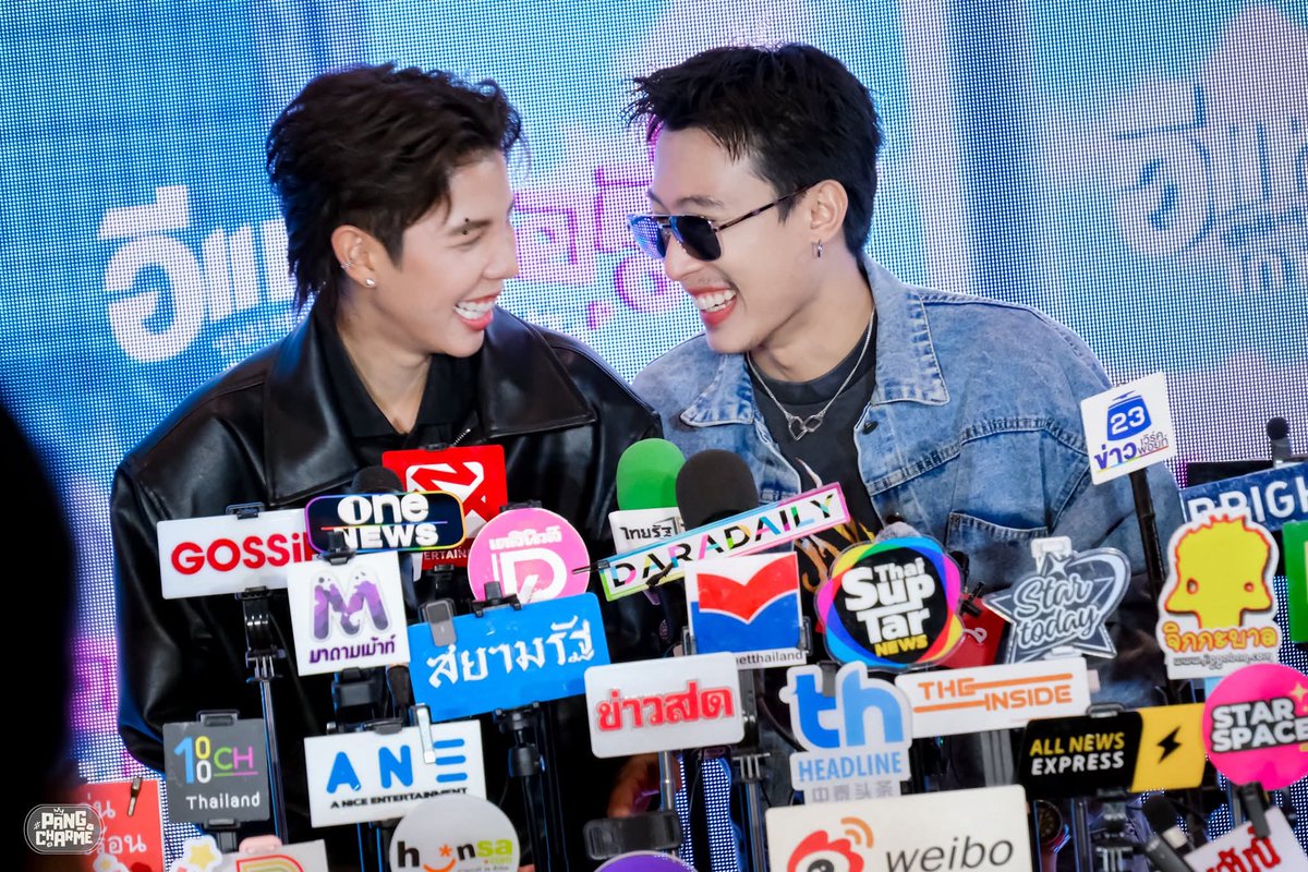 j_kunjaethong's tweet photo. ว่าไปก้นานเหมือนกันนะสัมภาษณ์คู่เนี้ยยังน่ารักเหมือนเดิมเลย 💛💚

#นุ๊กปาย  #นุ๊กธนดล  #ป๊ายปายโอริโอ้ #NookThanadon #PaiPaiorio  #cnp_orio #NookPai https://t.co/3kJDwvgySB