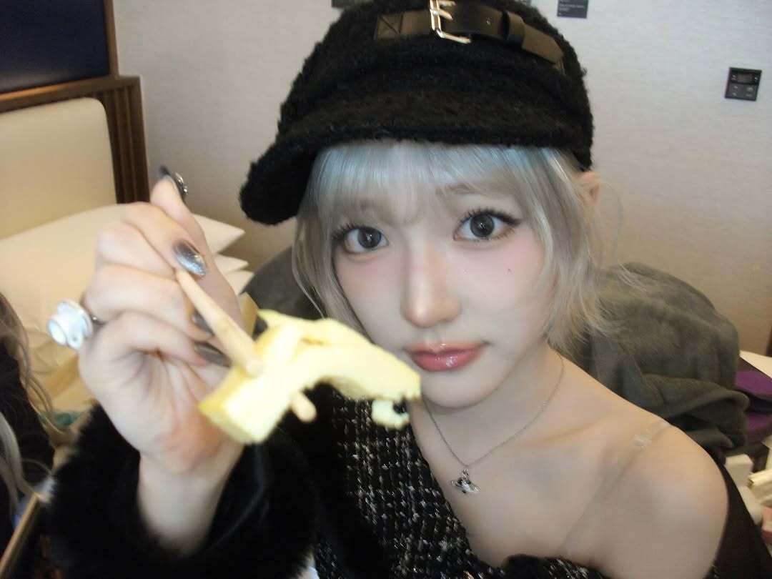 selfolssi ♤ tweet media