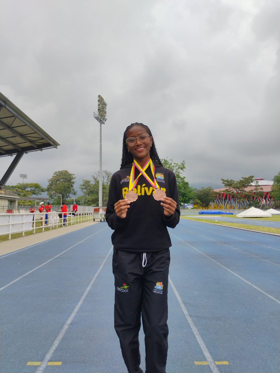 🏅 Bolívar cierra su participación en el Campeonato Nacional U18 🇨🇴

📍Desde Ibagué, nuestra delegación deja en alto el nombre del departamento al conquistar 5 medallas, destacándose la última medalla de bronce obtenida por Dayana Tovar Toppin en los 200 metros femenino 🥉