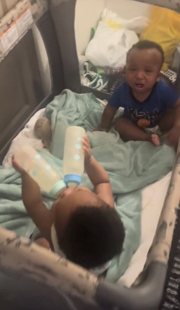 Lou🗼s tweet media