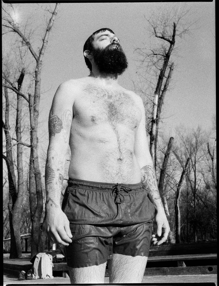 Hnat’s photography tweet media