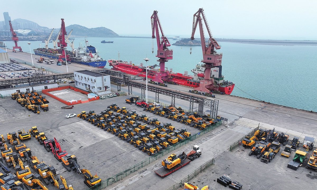 globaltimesnews's tweet image. #China’s #exports of construction machinery products reached $10.686 billion in the first two months, up 33.4 percent year-on-year, according to data released by the China Construction Machinery Association. The trend underscores strong global demand for China’s high-end