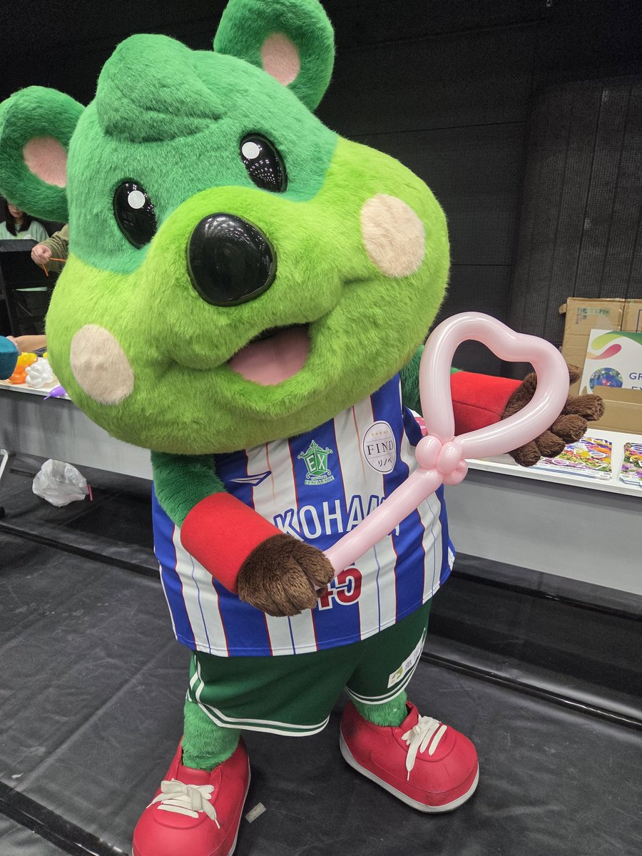 chieranmal's tweet image. トリコロールユニフォームも
バッチリ着こなすクオッカ💚
#横浜エクセレンス
#Bリーグマスコット
#pick
#45ピック_80ロール