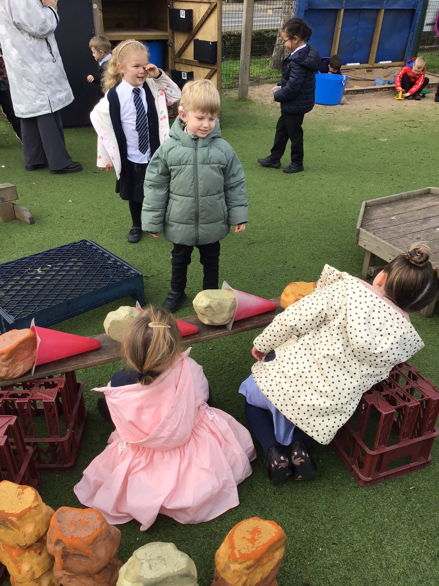 The Rookeries J, I & N School tweet media