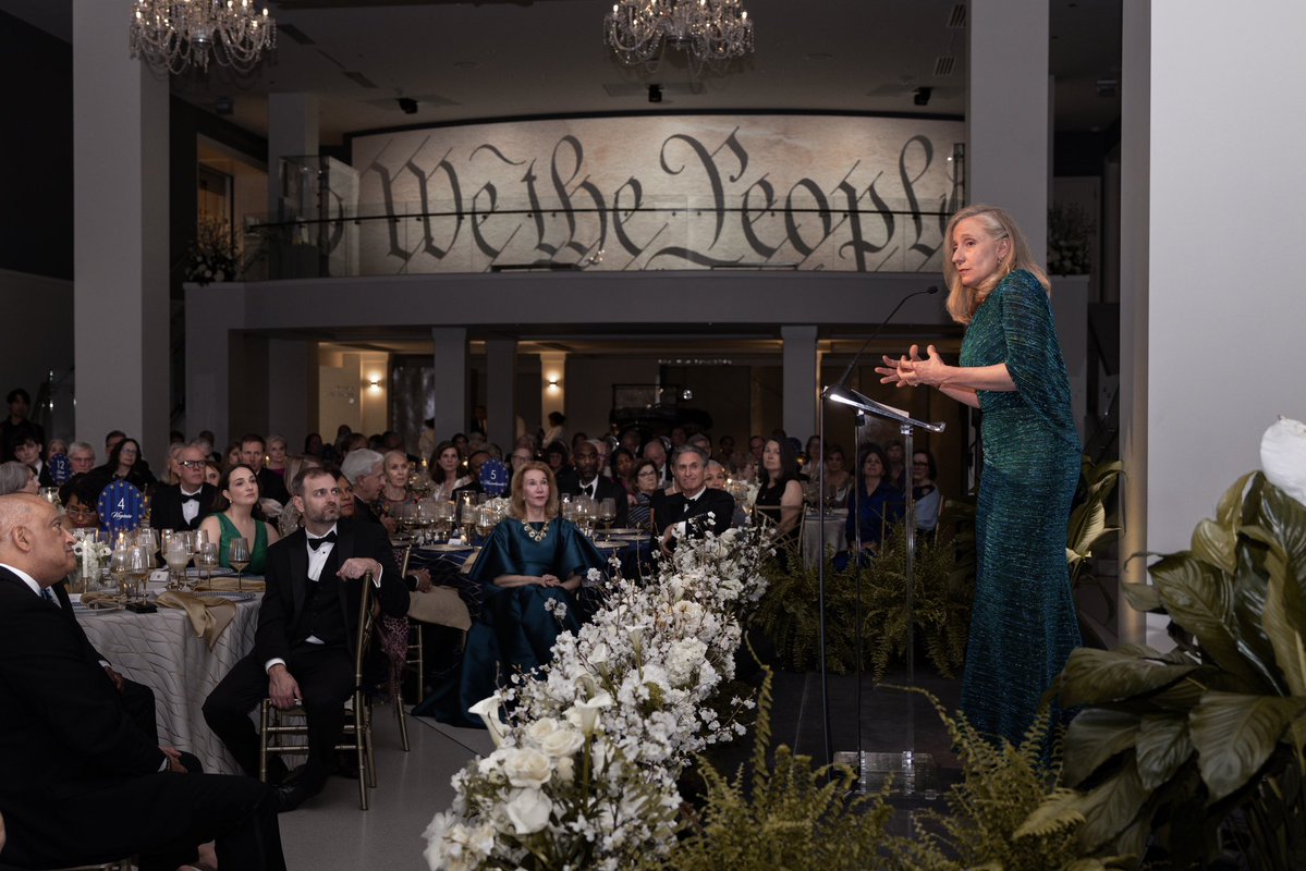 Governor Abigail Spanberger tweet media