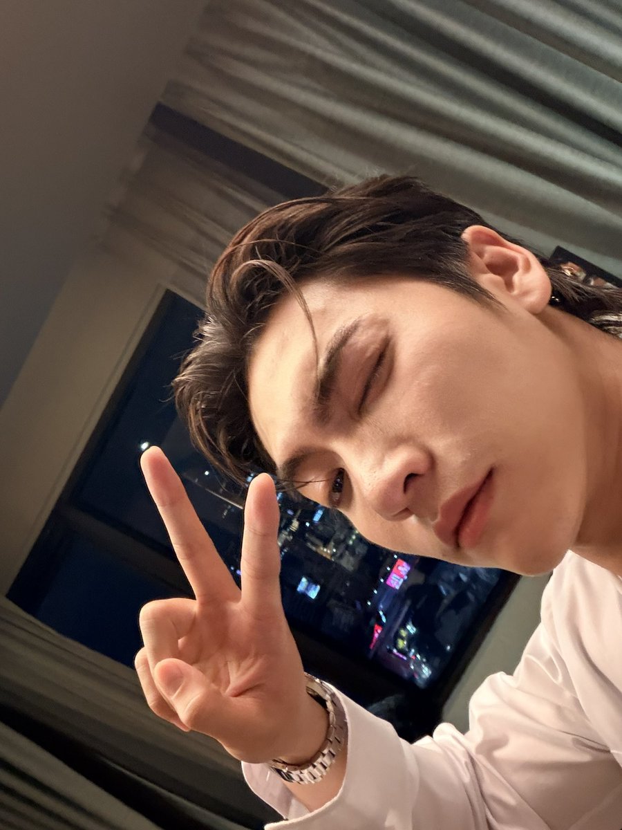 ester ❥ tweet media