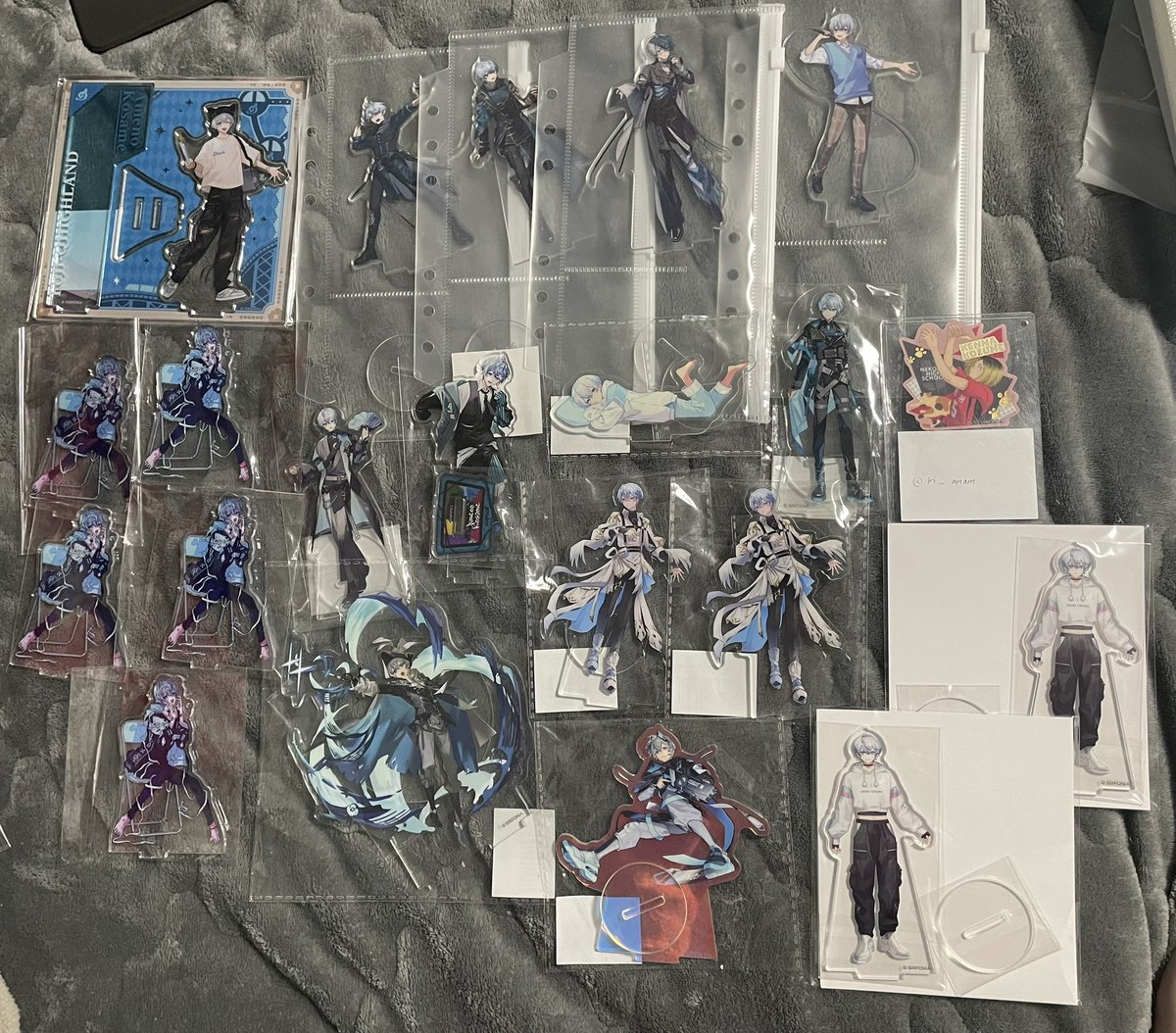 こみ@取引 tweet media