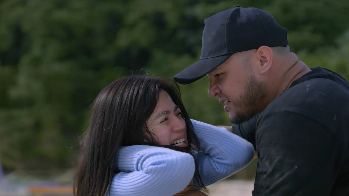 αякιη tweet media