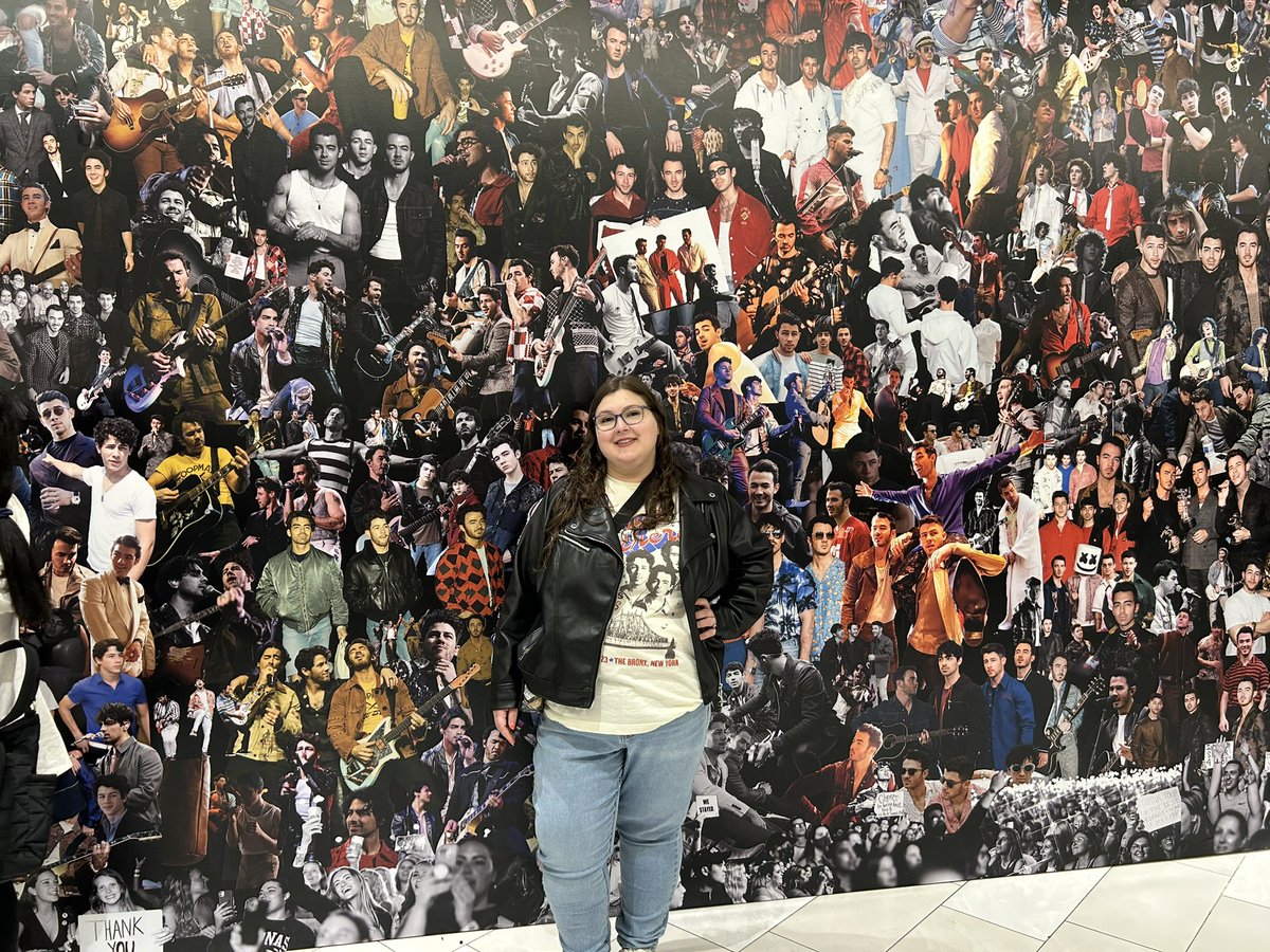 Angelique 🎀 tweet media