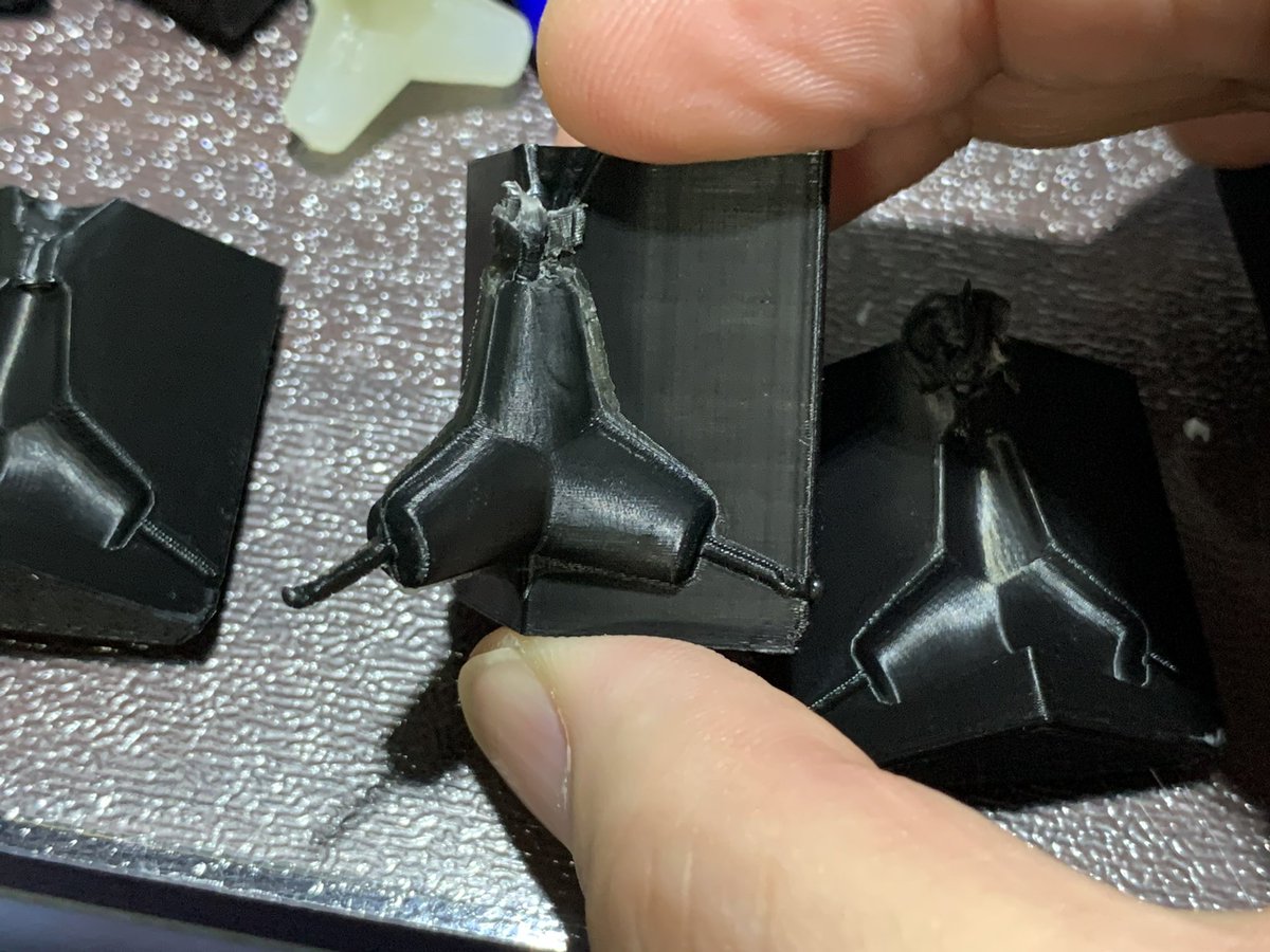 ぐっ！さん tweet media