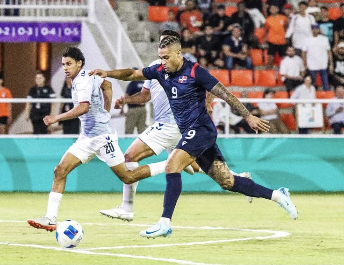 LDFYSeleccion tweet media