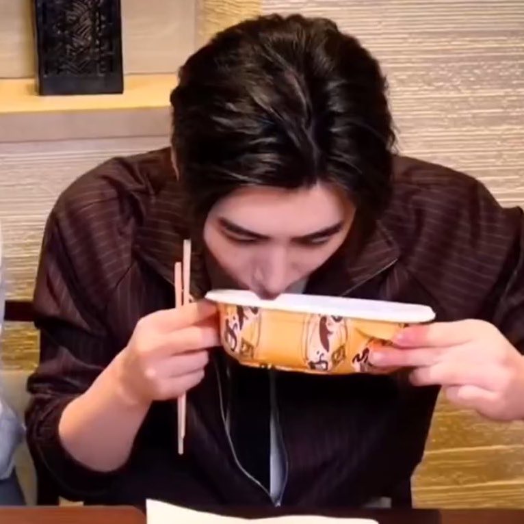 사천.. tweet media