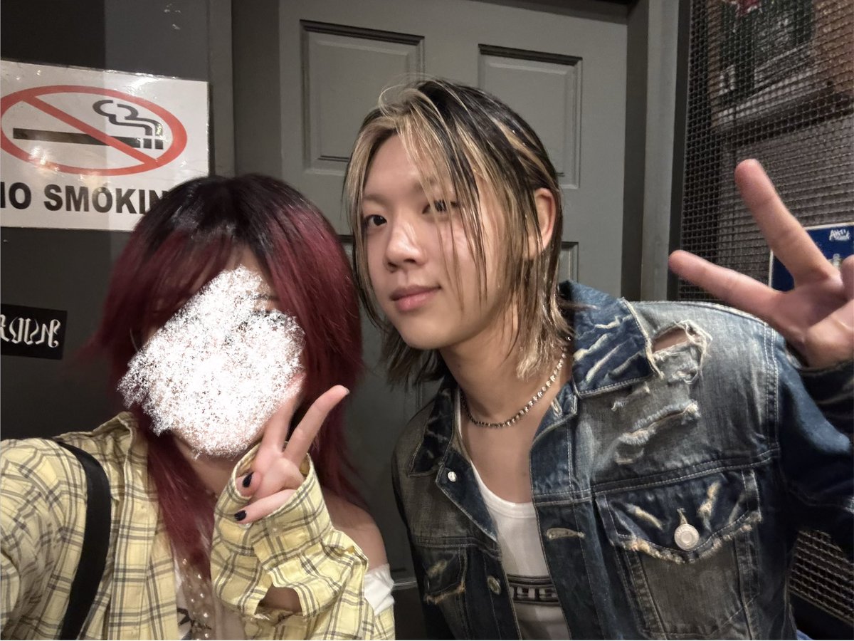 yuri✴︎ tweet media