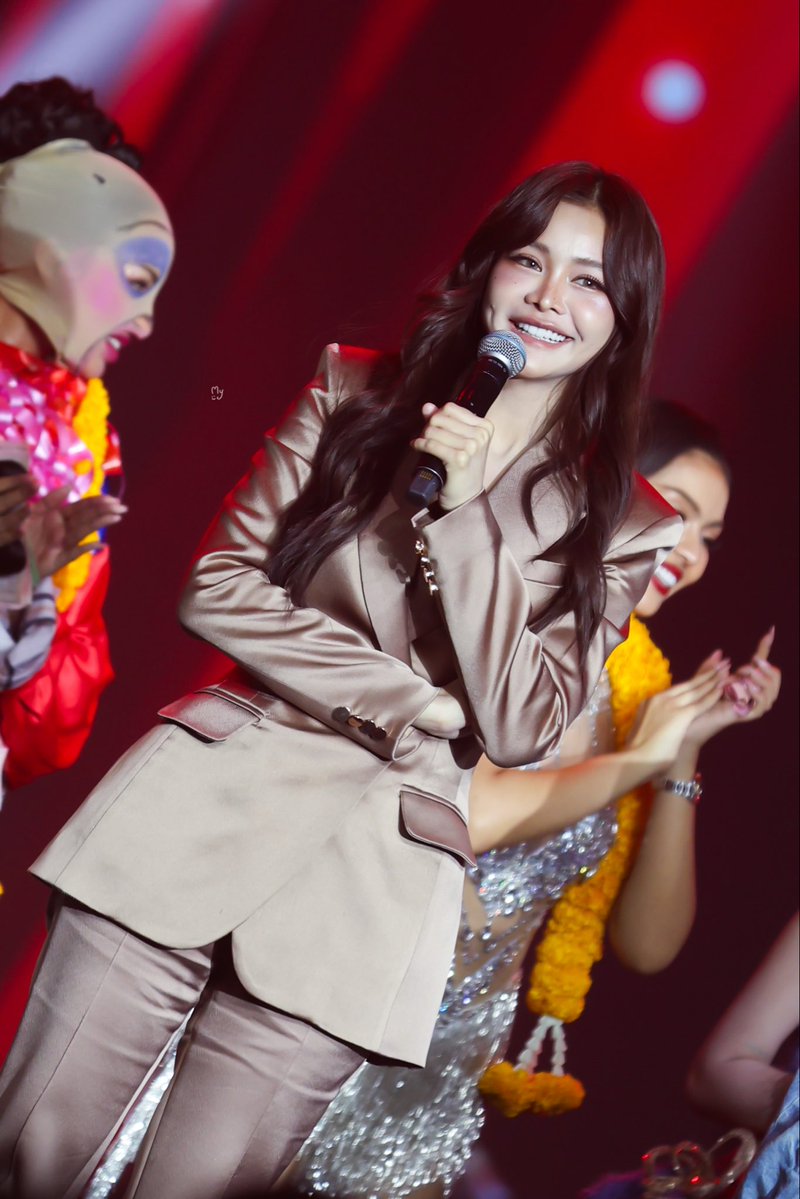 ~𝘔𝘺~𝘛 ◡̈ tweet media