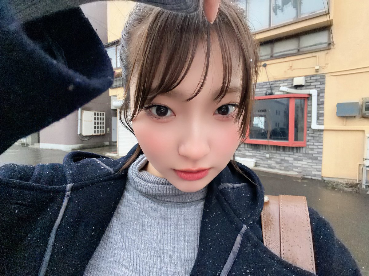 里仲菜月 tweet media