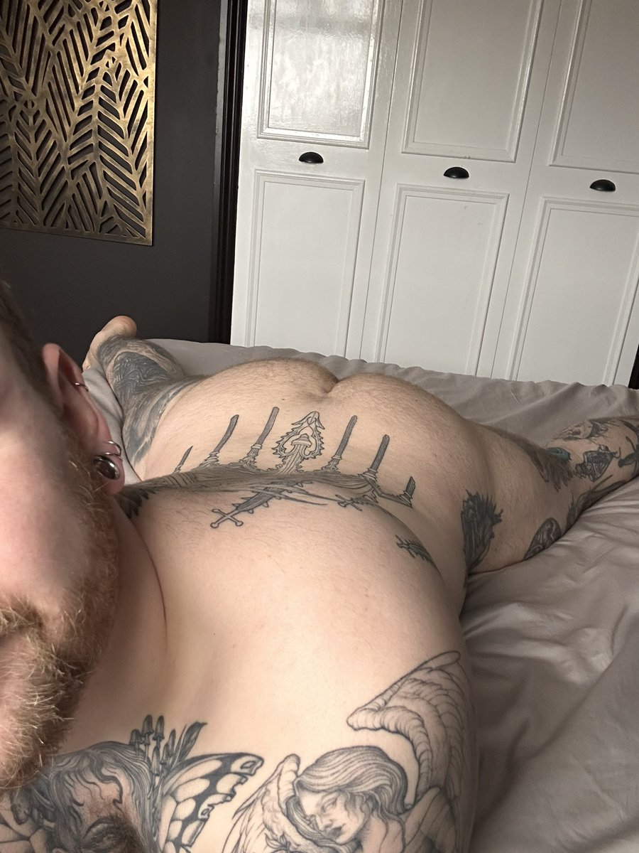 🌺🏴 tweet media