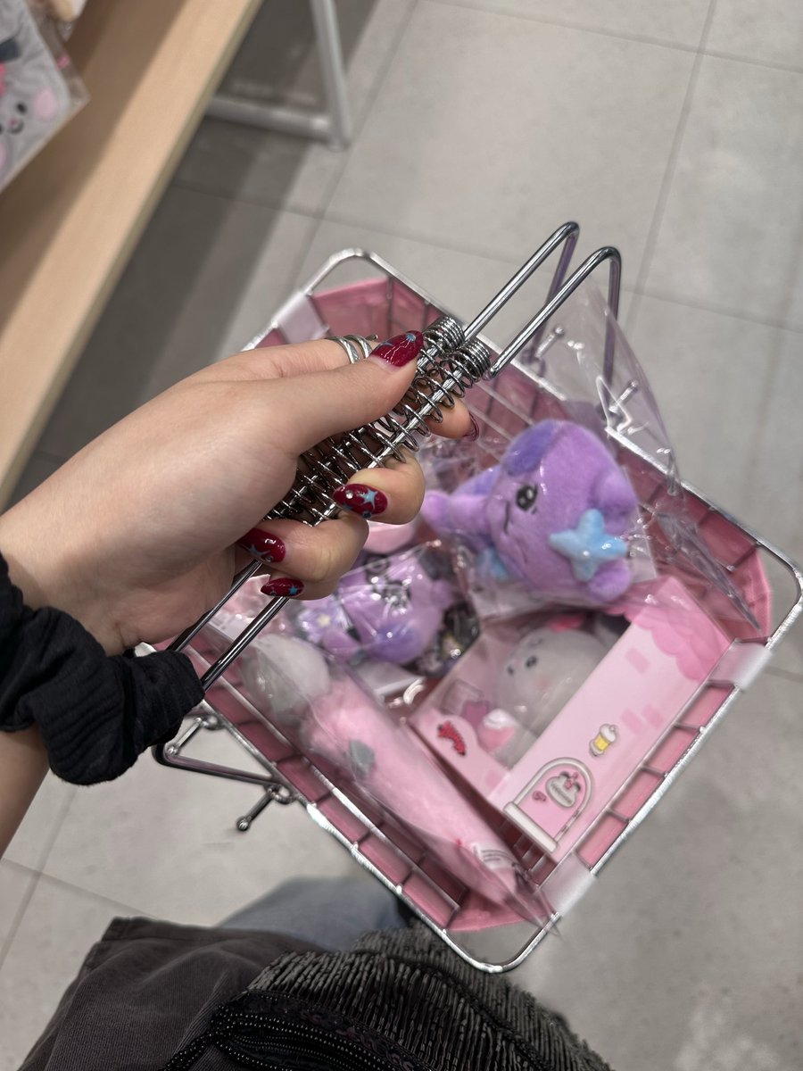 sanibara˘ᗜ˘ tweet media